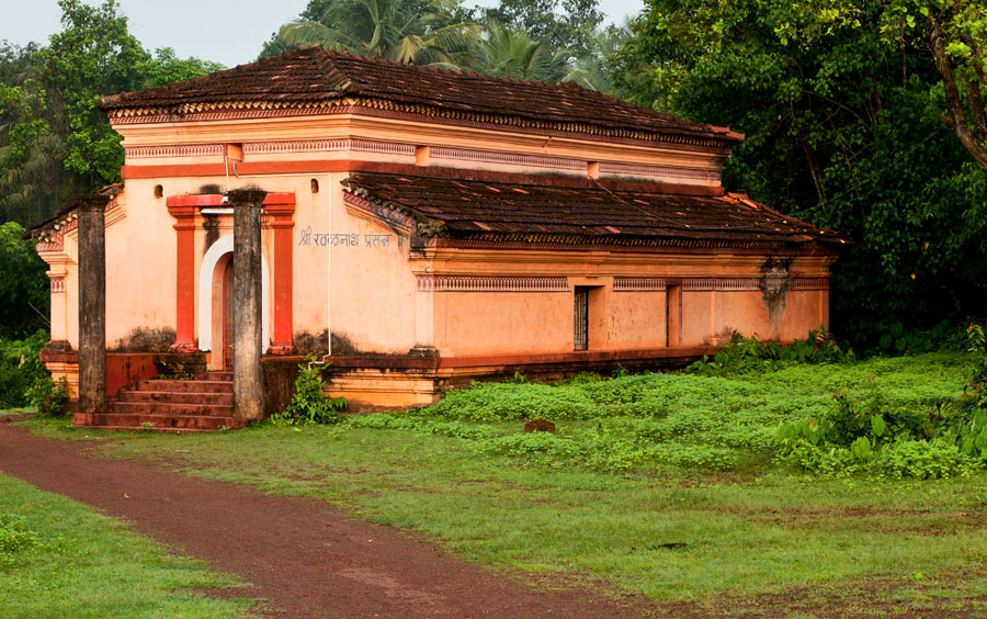 Ravalnath temple in Parsem