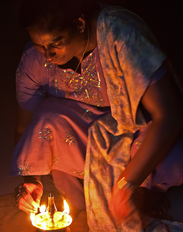 P.T. Usha lights a lamp at her doorstep in Payyoli