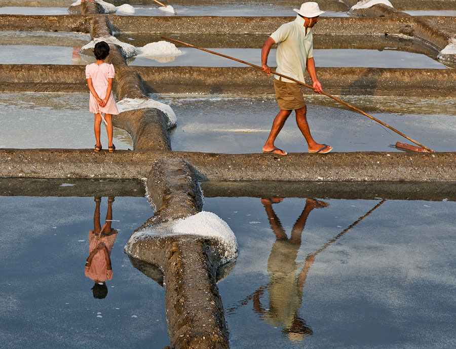 Salt farming in Agarvado
