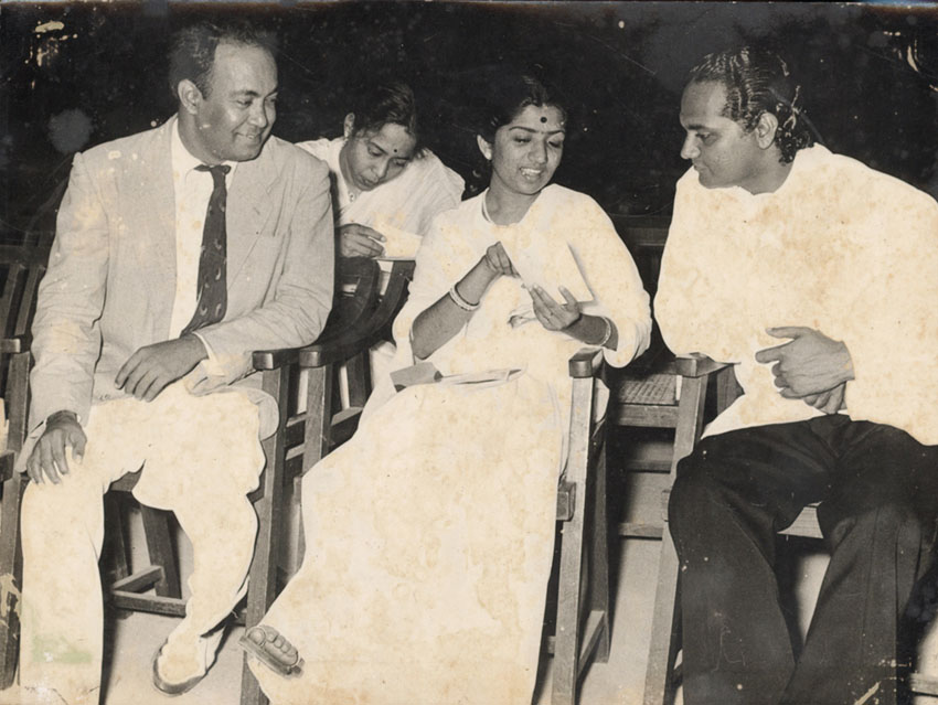 (L-R): Joseph Maski, Lata Mangeshkar, Anthony Gonsalves, in 1958