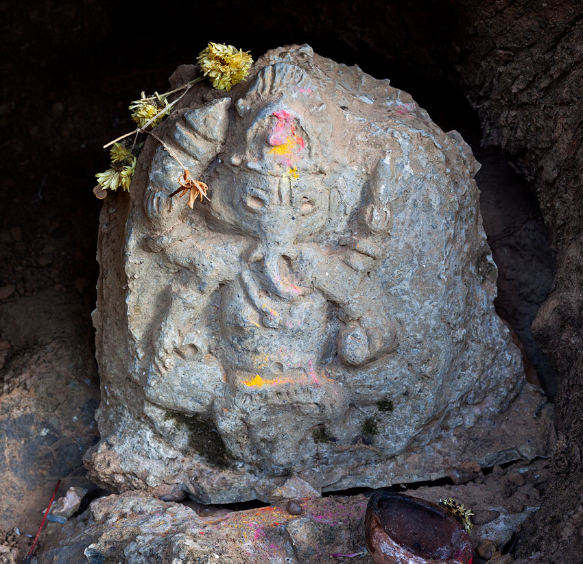 Ganapati sculpture in the outdoors at Ambelim, Goa