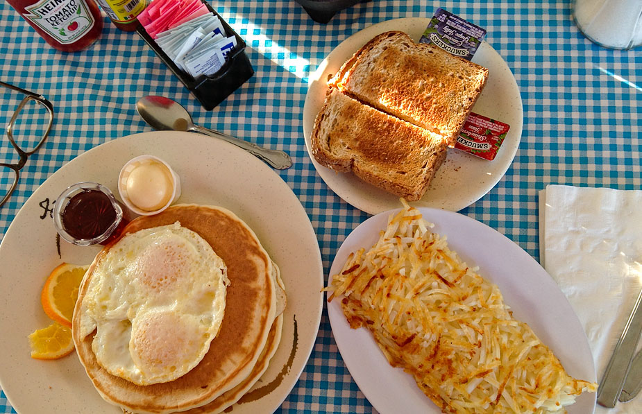 American Breakfast in Beatty, Nevada