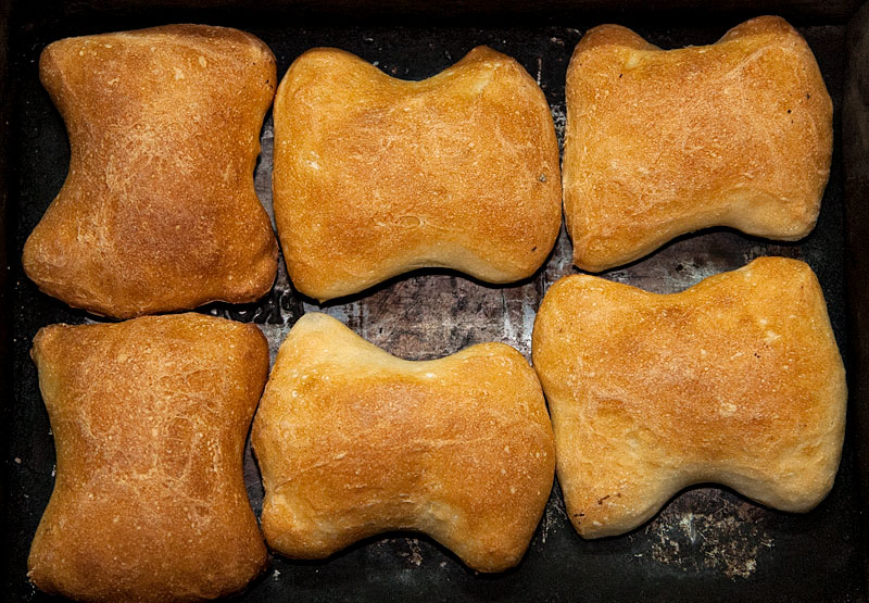 Finished <em>katriche pão</em>