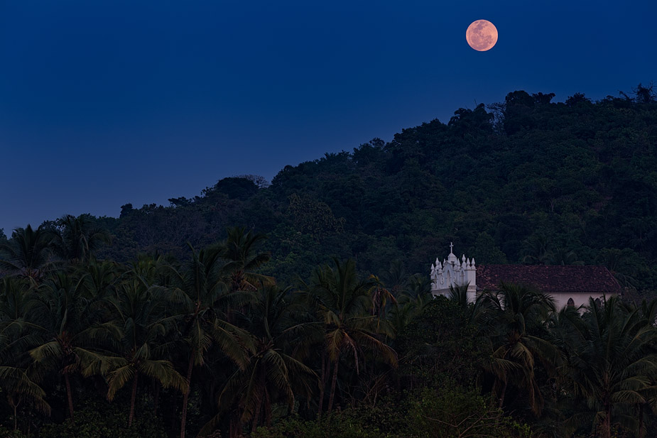 Moonrise over Church of Our Lady of the Sea in Oxel, Goa