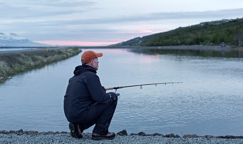 Midnight fishing in Akureyri, Eyjafj¨ður