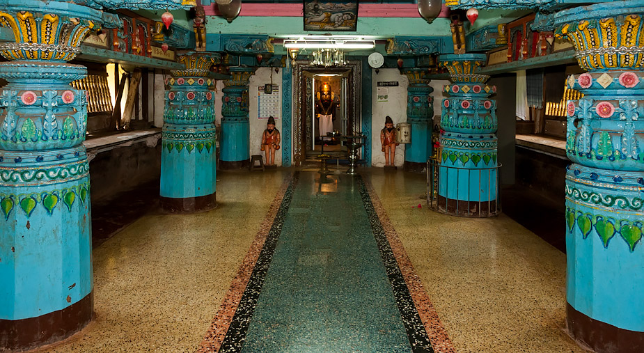Vetal Temple, Priol