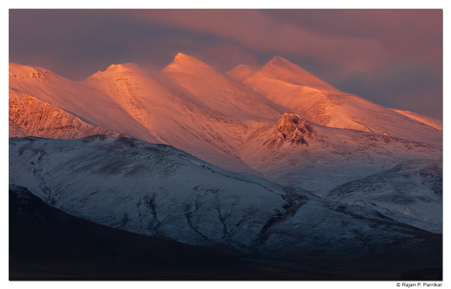 Alla Pugacheva eshakda sikiladi (porno soxta) Fohishaning hojatxona quli